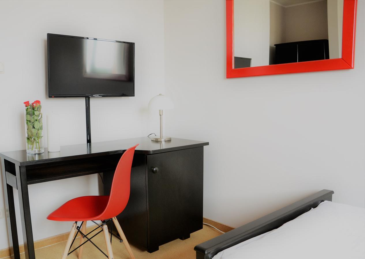 Hotel Trzy Podkowy*** Biskupiec  Экстерьер фото